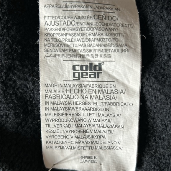 Under Armour Hooded Jacket with Pockets - Size Large - Picture 9 of 10